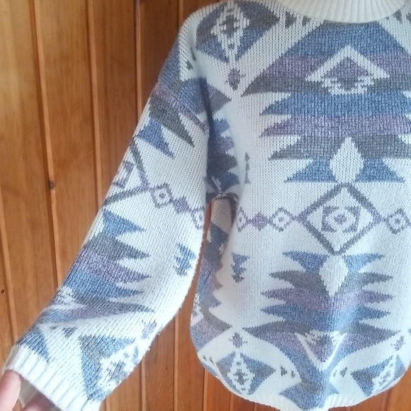 Christopher & Banks Vintage Sweater - Picture 3 of 6